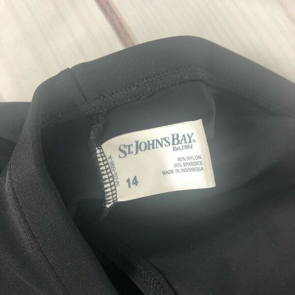 St. John’s Bay skirted swim bottom size 14 Black - Picture 3 of 5